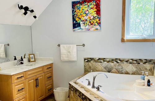 Selkirk House | Peaceful Poplar