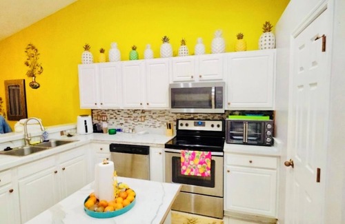 Joel House | Peaceful & Private! Close to Everything!