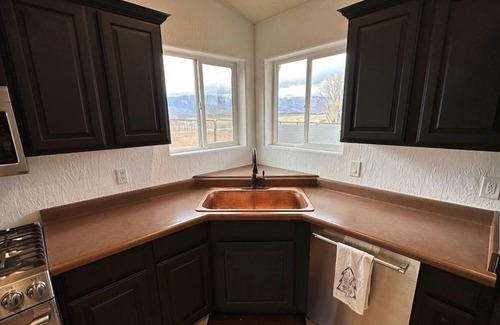 New Harmony House | Peaceful Private Lux Sanctuary - en route to St. George, Zion, Bryce, Brianhead