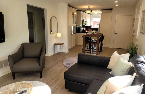 Newmarket House | Peaceful, relaxing 3-bedroom house with 2 cars indoor separate garage.