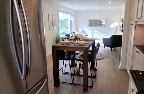 Newmarket House | Peaceful, relaxing 3-bedroom house with 2 cars indoor separate garage.