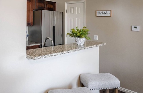 Midvale Apartment | Peaceful Retreat*Close to SKIING*Hot tub*Gym