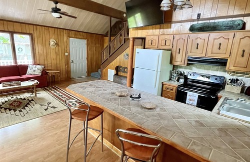 Warm Springs Cabin | Peaceful Retreat in the Heart of Nature on Pine Mountain in Warm Springs, Ga.