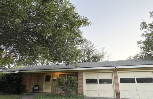 Abilene House | Peaceful Retreat in Abilene, TX: Comfortable Convenience