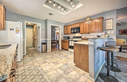 North San Antonio - SAT House | Peaceful San Antonio Oasis w/Private Pool + Grill