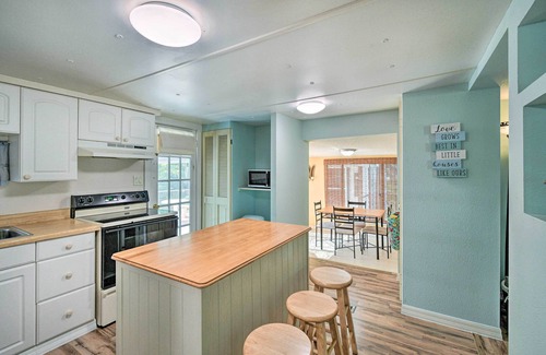 Satsuma House | Peaceful Satsuma Escape w/Dunns Creek Access