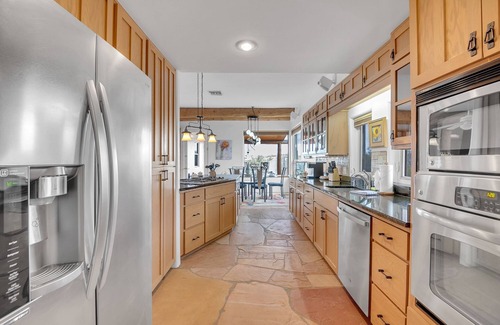 Cottonwood House | Peaceful Setting, Views, Spacious, Putting Green, Hot Tub, Near Hiking + Pet Friendly!