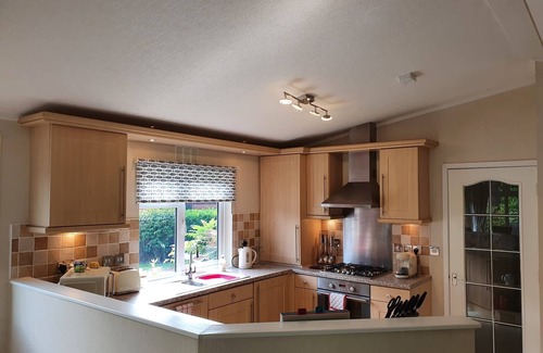 Weybourne House | Peaceful setting within walking distance of coast and local pub. Dog friendly.