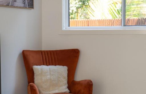 Ettalong Beach House | Peaceful Stay at Ettalong Beach