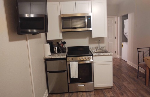 Amarillo Apartment | Peaceful Studio for Couples or Business Travel Queen bed, Roku TV, good Wi-Fi.