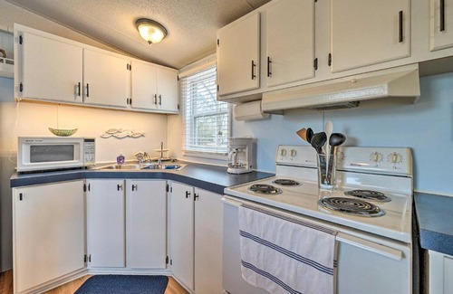 Supply House | Peaceful Supply House about 2 Mi to Holden Beach!