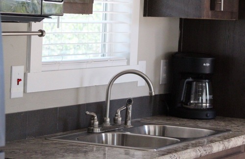Bandera Cabin | Peaceful Tiny Home in Rv Resort - Bandera TX