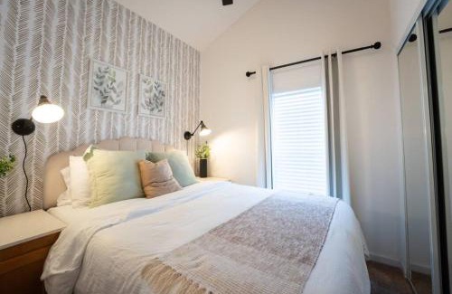 San Luis Obispo House | Peaceful Tiny Home Loft and Sauna