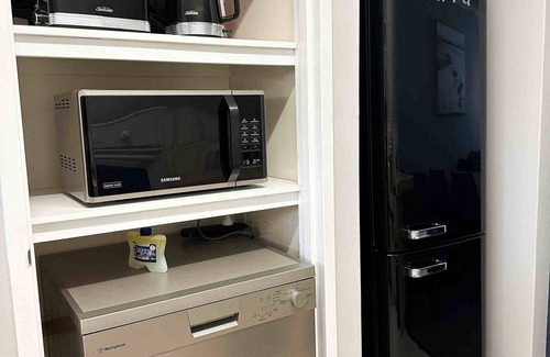 Rockingham Apartment | Peaceful unit with all the convenience.