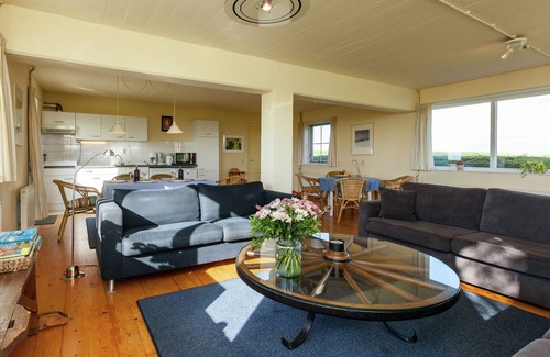 Municipality of Oldambt House | Peaceful vacation home with wide view.