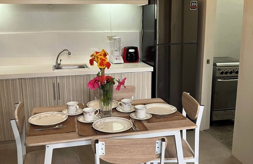 Valencia House | Peaceful Valencia Dream Home