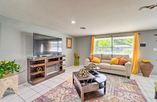 South Venice House | Peaceful Venice Villa with Patio - 2 Miles to Beach!