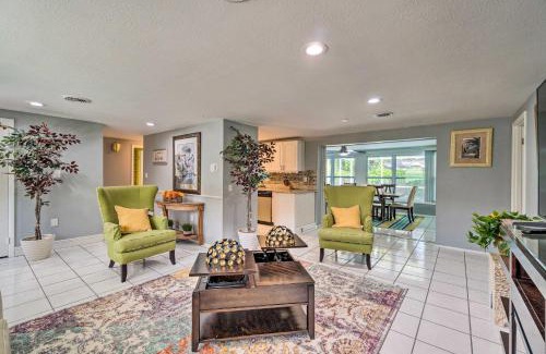 South Venice House | Peaceful Venice Villa with Patio - 2 Miles to Beach!