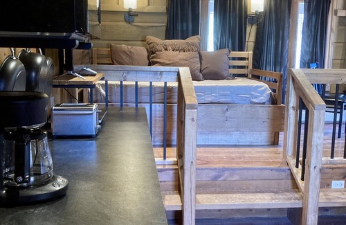 Hermosa Apartment | Peaceful Views & Comfort, Within 10 Mi of Mt. Rushmore & Custer State Park.