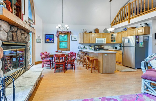 Lac du Flambeau Cabin | Peaceful White Sand Lake House w/Dock & Deck!
