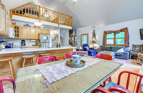 Lac du Flambeau Cabin | Peaceful White Sand Lake House w/Dock & Deck!
