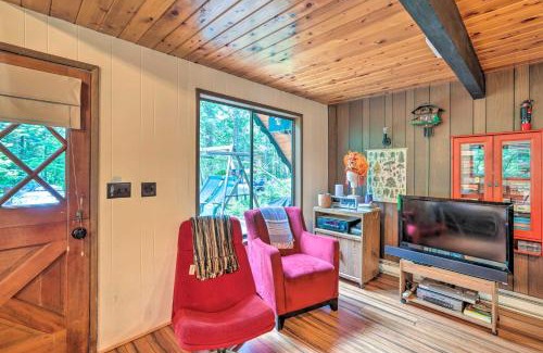 Glacier House | Peaceful Wooded Cabin By Mt Baker Ski Area!