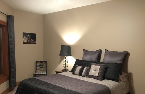 Stillwater House | Peaceful Wooded Getaway-COVID Vaccination REQUIRED