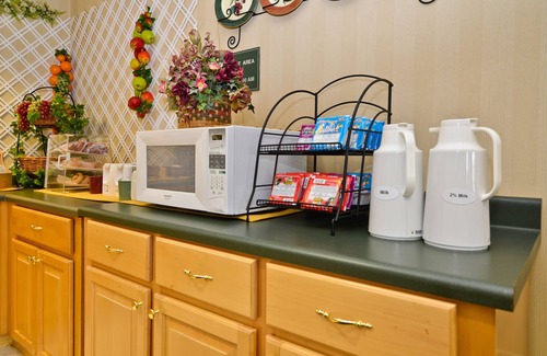 Hawkinsville Hotel | Peach State Inn & Suites