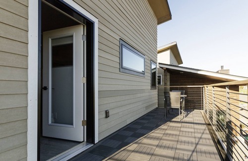 Bozeman Apartment | Peaks View Suite-Modern apartment in central Bozeman