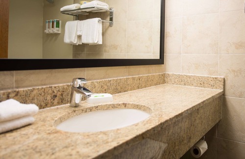 Cape Girardeau Hotel | Pear Tree Inn Cape Girardeau Near the Medical Center