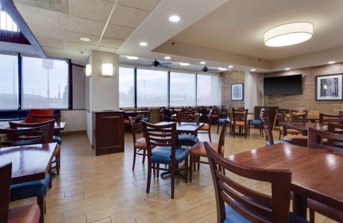 Miner Hotel | Pear Tree Inn Sikeston