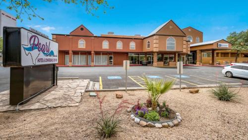San Angelo Hotel | Pearl on the Concho