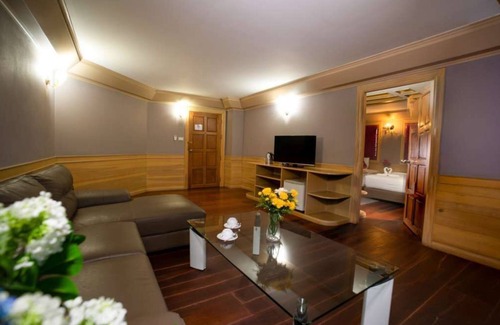 Ban Mai Hotel | Pearl resort and hotel
