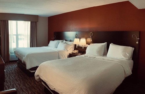 Historic Downtown La Crosse Hotel | Pearl Street Hotel & Suites