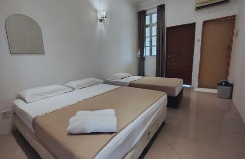 Si Rusa Villa | Pearl Villa Homestay Unit 17