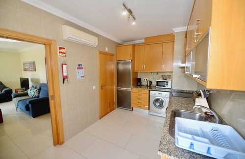 Sao Martinho do Porto Apartment | Pebble - 1 bedroom apartment (sleeps 4) with pool & tennis court