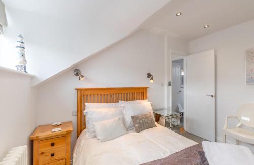 Cullercoats House | Pebble Cottage
