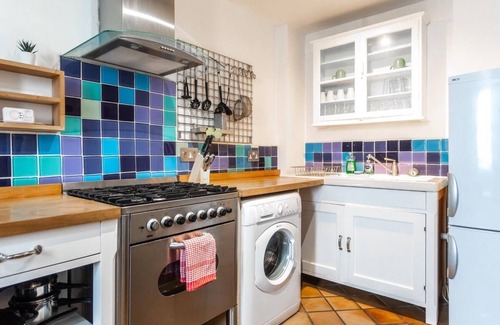 Kemptown House | Pebble Mews House | By My Getaways | Parking