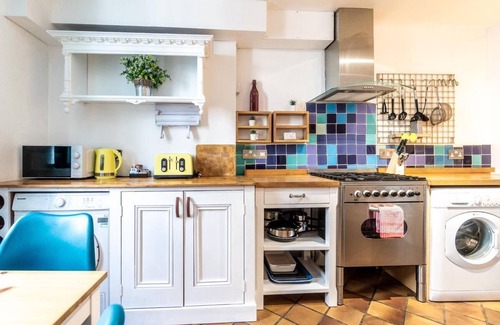 Kemptown House | Pebble Mews House | By My Getaways | Parking