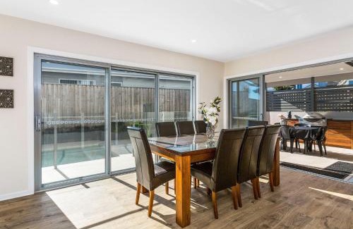 Casuarina House | Pebbles at Casuarina Beach with Pool