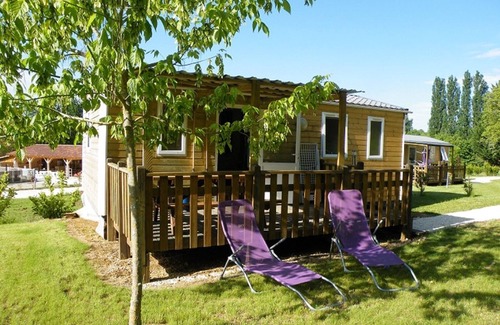 Le Buisson-de-Cadouin Cottage | Pecan nuts - Mobil home Wood Martin Fisherman
