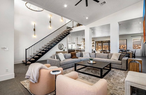 Hurricane House | Pecan Valley 5173|$50K Game Simulator, Private Pool, Hot Tub