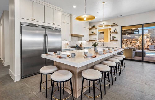 Hurricane House | Pecan Valley 5173|$50K Game Simulator, Private Pool, Hot Tub