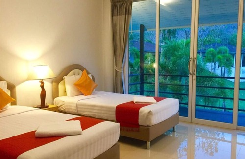 Tha Sao Resort | Pechmaneekan Beach Resort