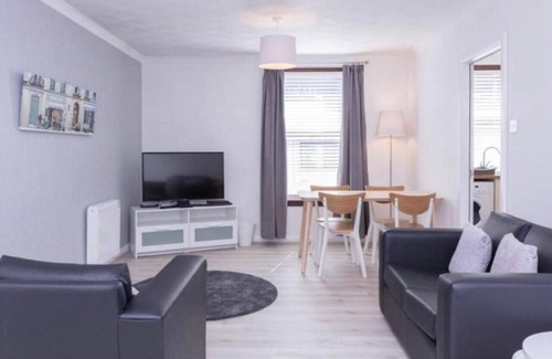 Ayr Apartment | Peebles House - Coorie Doon
