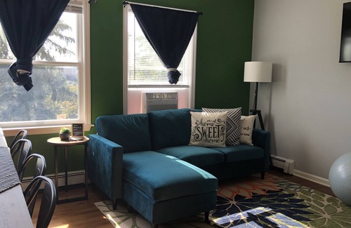 Peekskill House | Peekskill 100%Walkable NYC 50mins Car & Train West Point 15mins RT6 9 202 2mins