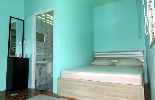 Talat Yai House | Pek House