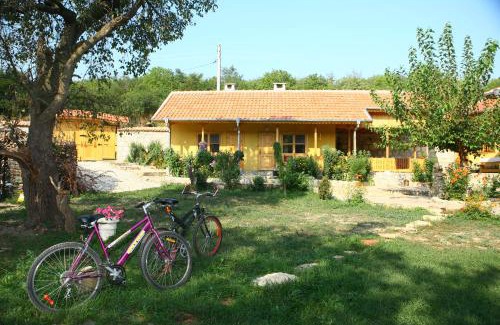 Vetren House | Pelican Birding Guest House