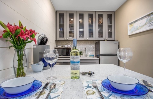 Sarasota Condo | Pelican Gardens 7 By Lido Beach