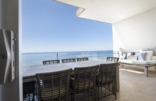 The Entrance North Apartment | Pelican Penthouse